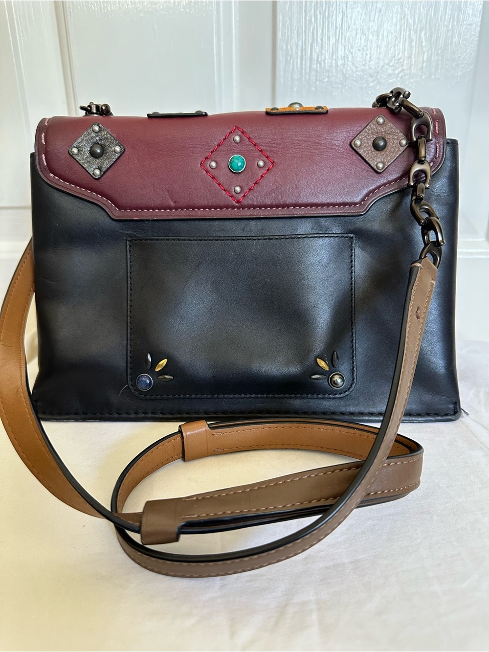 Coach Chain Swagger Western Rivets Crossbody Bag in Burgundy and Black - Picture 4 of 7